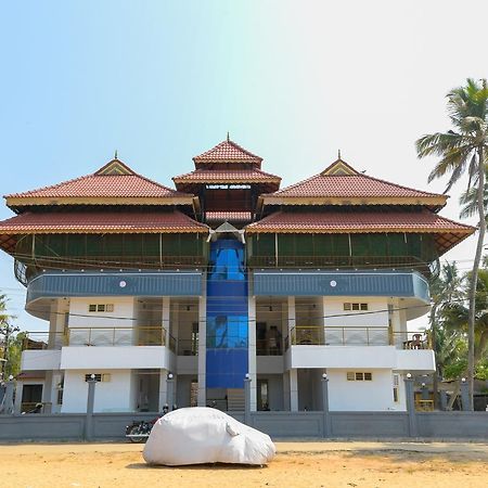 Oyo 11891 Amare Beach Resorts Alappuzha Экстерьер фото