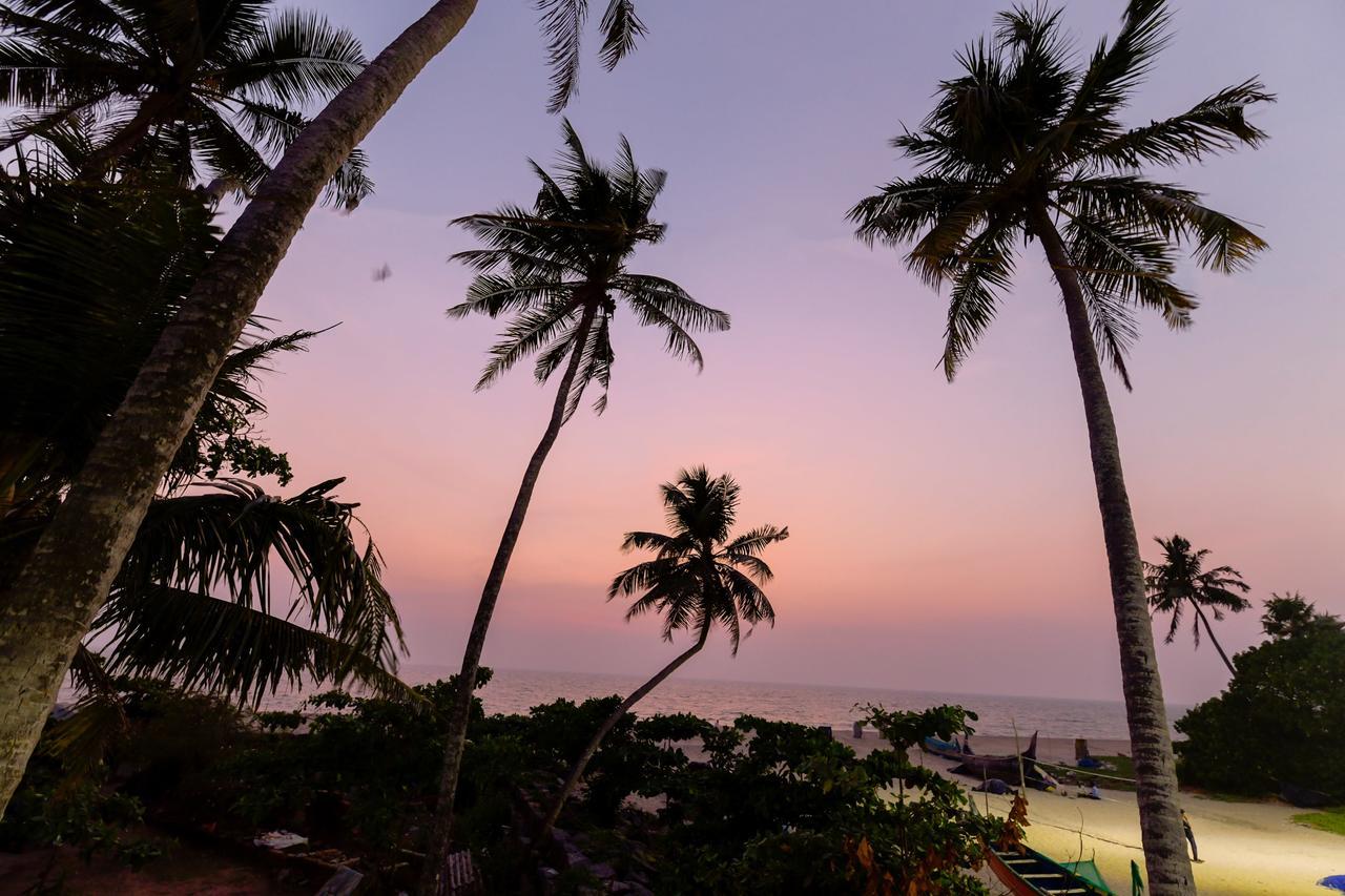 Oyo 11891 Amare Beach Resorts Alappuzha Экстерьер фото